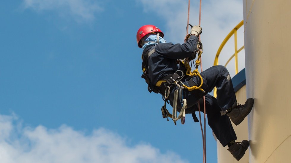 Y&uuml;ksekte daha g&uuml;vende &ccedil;alışmanın 6 &ouml;nemli kuralı