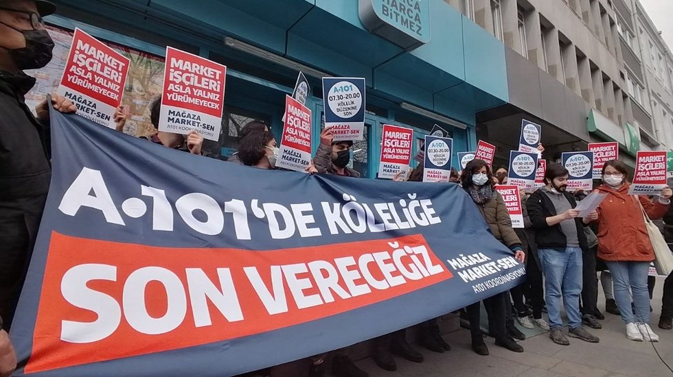 A101 iş&ccedil;isine a&ccedil;ıkları &ouml;detti, iş&ccedil;iyi depoda darp etti, Kod-46 ile işten attı