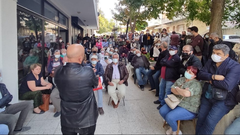 AKP dağılıyor mu?