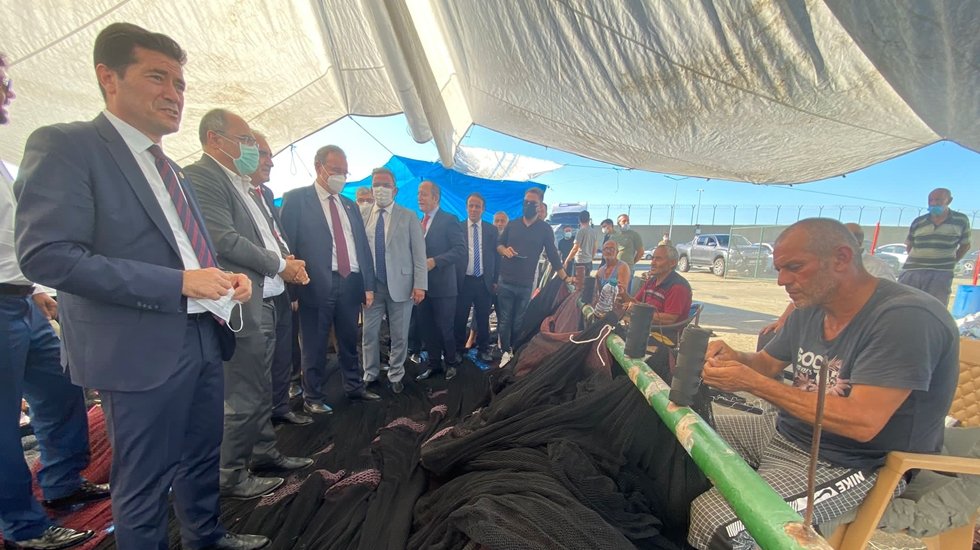 Artan yakıt giderleri balık&ccedil;ı esnafını iflasın eşiğine getirdi