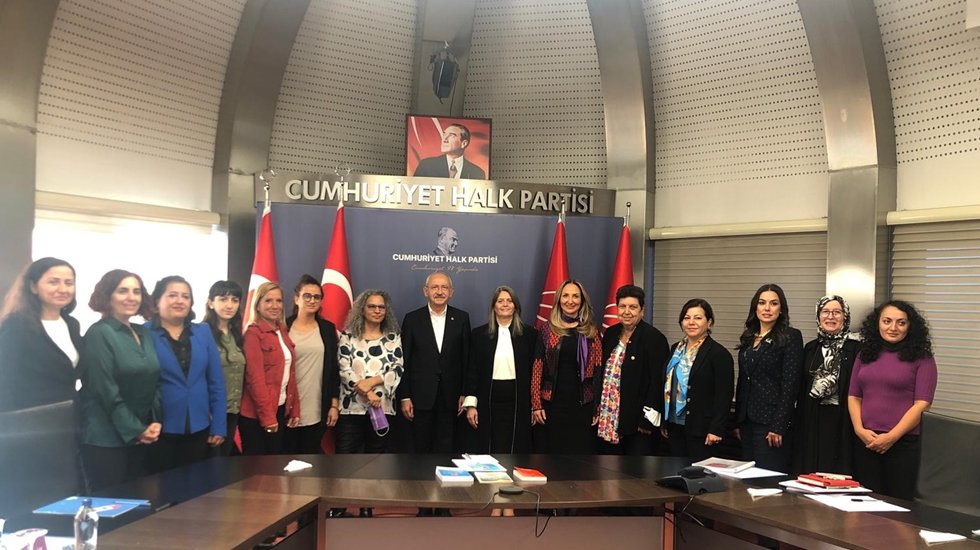 CHP lideri Kılı&ccedil;daroğlu EŞİK Platformu temsilcileri ile bir araya geldi&nbsp;