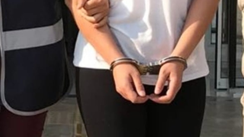 Sokak r&ouml;portajındaki s&ouml;zleri nedeniyle tutuklandı...