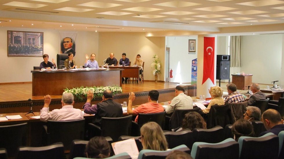 Efes Sel&ccedil;uk&rsquo;ta 2022 b&uuml;t&ccedil;esi oy birliğiyle kabul edildi