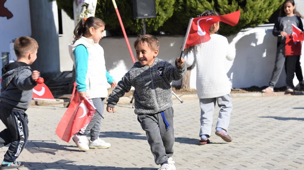 En uzak k&ouml;yde en b&uuml;y&uuml;k Cumhuriyet coşkusu