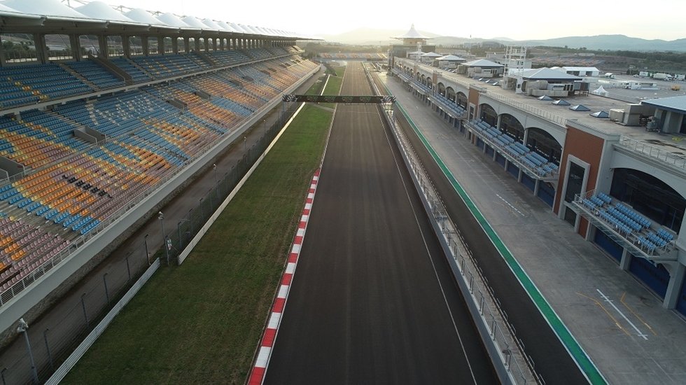 Formula 1 kupası sahibini bekliyor