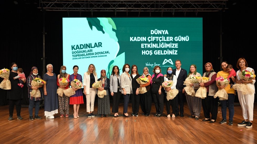 Mersin&rsquo;de &lsquo;D&uuml;nya &Ccedil;ift&ccedil;i Kadınlar G&uuml;n&uuml;&rsquo; buluşması