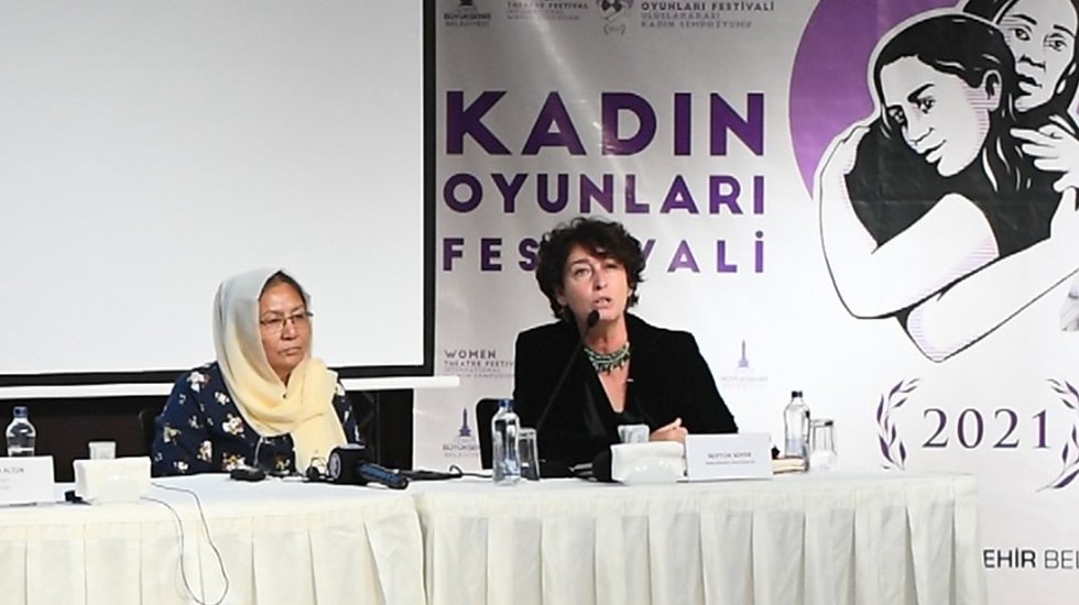 Neptün Soyer: “Kadın ve erkekler el ele vermek zorundayız”
