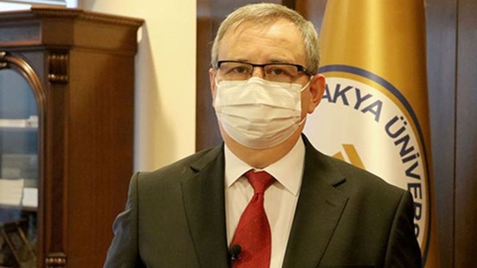 Rekt&ouml;rden 'baldız' sorusuna beddualı cevap: Allah'tan korkmayanlar i&ccedil;in yaşasın cehennem