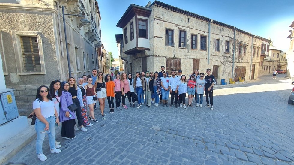 Tarsus Gen&ccedil;lik Kampı bu kez &uuml;niversite &ouml;ğrencilerini ağırladı