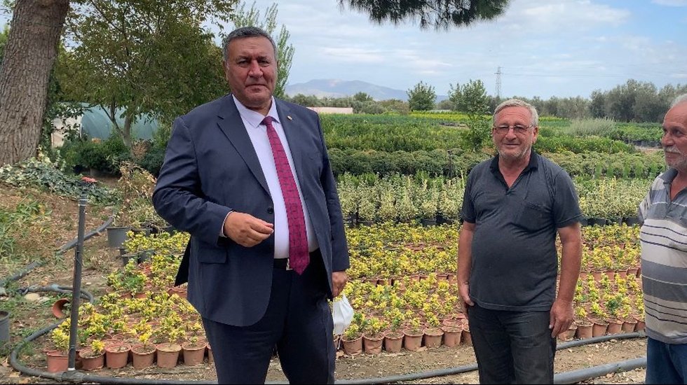 &Uuml;retici kaygılı: &ldquo;Tarım Kredi Kooperatifi bizi bitirecek&rdquo;