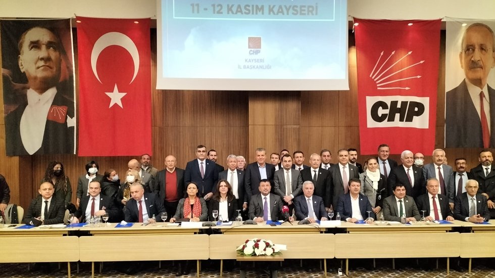 Ağbaba: &ldquo;Sizden alacak Atat&uuml;rk dersimiz yok&rdquo;
