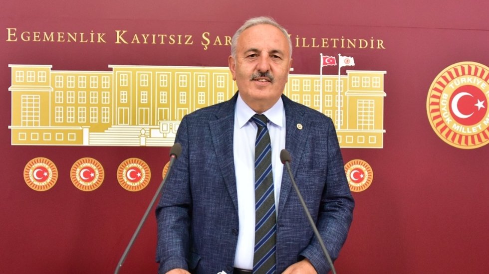 Bedri Yaşar: &ldquo;3 ay &ouml;nce şahlanan ekonomide ne oldu da birden ekonomik savaş başladı?&rdquo;