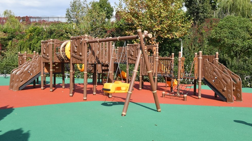 Esenyurt’ta parklar yenileniyor