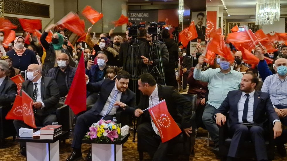 H&uuml;seyin Baş: &ldquo;Normal bir &uuml;lkede AKP&rsquo;nin barajı aşıp aşamayacağı konuşulması lazım&rdquo;