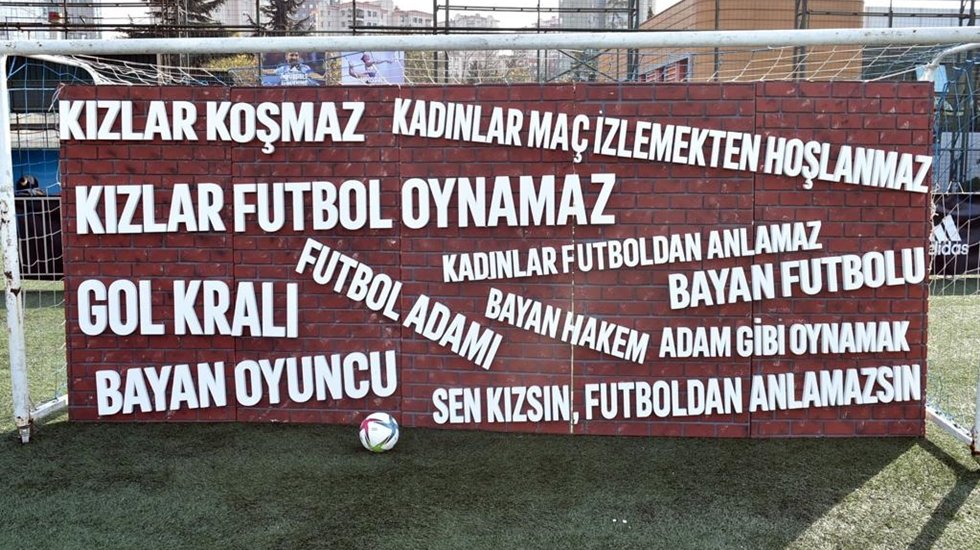 ‘İlk Topum Projesi’nin lansmanı Beşiktaş’ta gerçekleştirildi