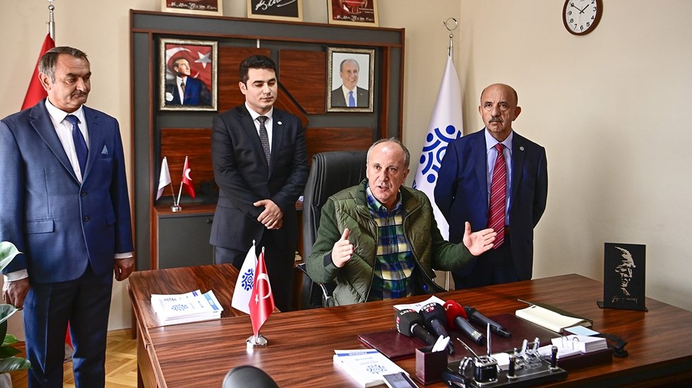 İnce'den siyasi tasarruf &ouml;nerisi: &ldquo;Faturanızın y&uuml;zde y&uuml;z d&uuml;şmesini istiyorsanız, ampul&uuml; s&ouml;nd&uuml;r&uuml;n&rdquo;