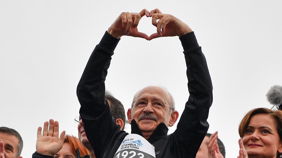 Kılı&ccedil;daroğlu, 43. İstanbul Maratonu&rsquo;na katıldı