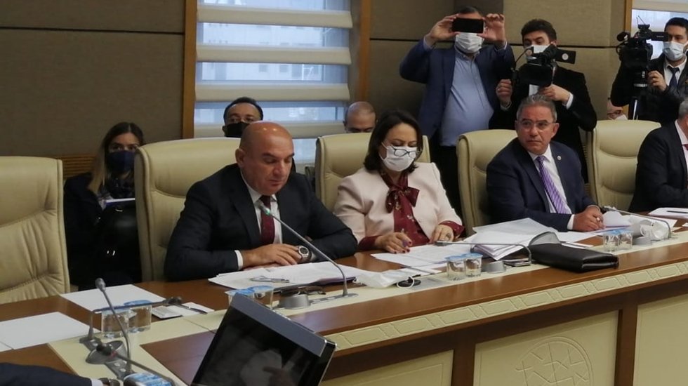 Tarhan: &ldquo;Limanlar yandaşa ihalesiz 49 yıllığına peşkeş &ccedil;ekiliyor&rdquo;