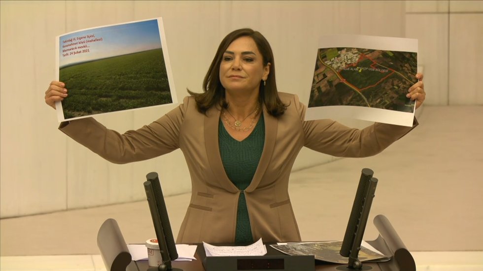 Y&uuml;ceer: &ldquo;Bizim bu topraklara borcumuz var. Siz inat&ccedil;ıysanız biz Trakyalılar daha inat&ccedil;ıyız&rdquo;