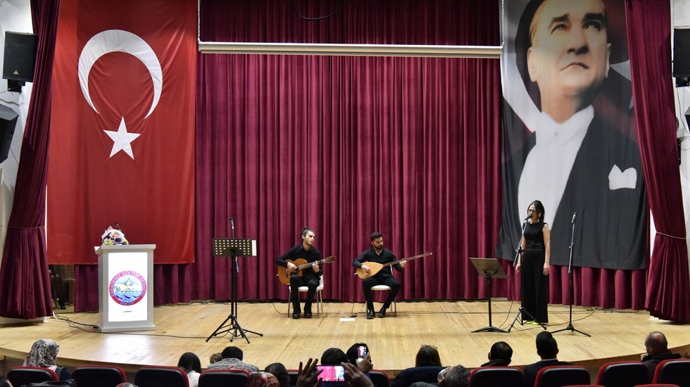 Anadolu ezgileri Bornova&rsquo;da yankılandı