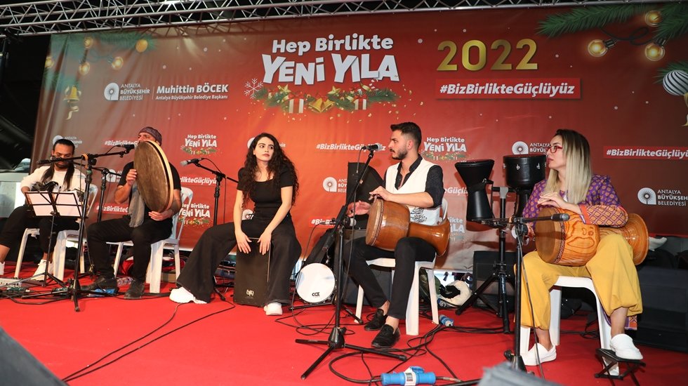 Antalya yeni yıla hazır...