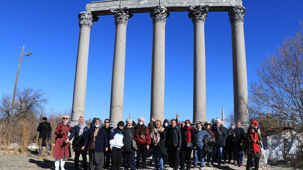 B&uuml;y&uuml;kşehir&rsquo;in kırsal mahalle buluşmaları bu kez Uzuncabur&ccedil;&rsquo;ta