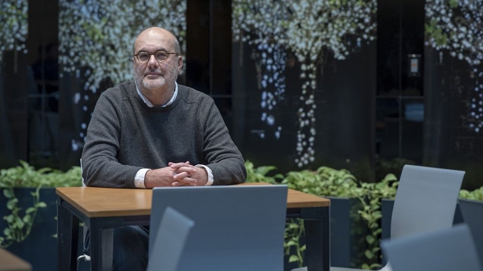 D&uuml;nyaca &uuml;nl&uuml; Ekonomist&rsquo;ten kritik s&ouml;zler: &ldquo;&Uuml;cretler d&uuml;şmeye, fiyatlar artmaya devam ederse..."