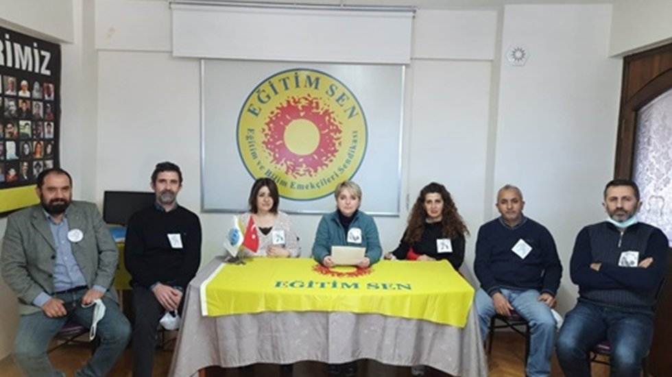 Eğitim-Sen: &Ouml;ğretmen Atamaları M&uuml;lakat ve Torpille Değil, Liyakate G&ouml;re Yapılmalıdır!