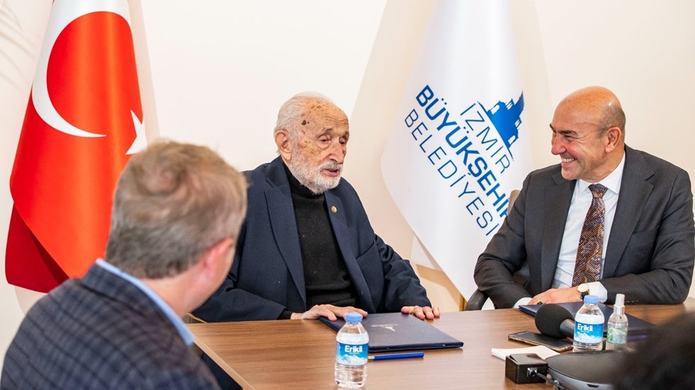 Hanri Benazus&rsquo;dan 20 bin par&ccedil;alık Atat&uuml;rk fotoğrafları koleksiyonu bağışı