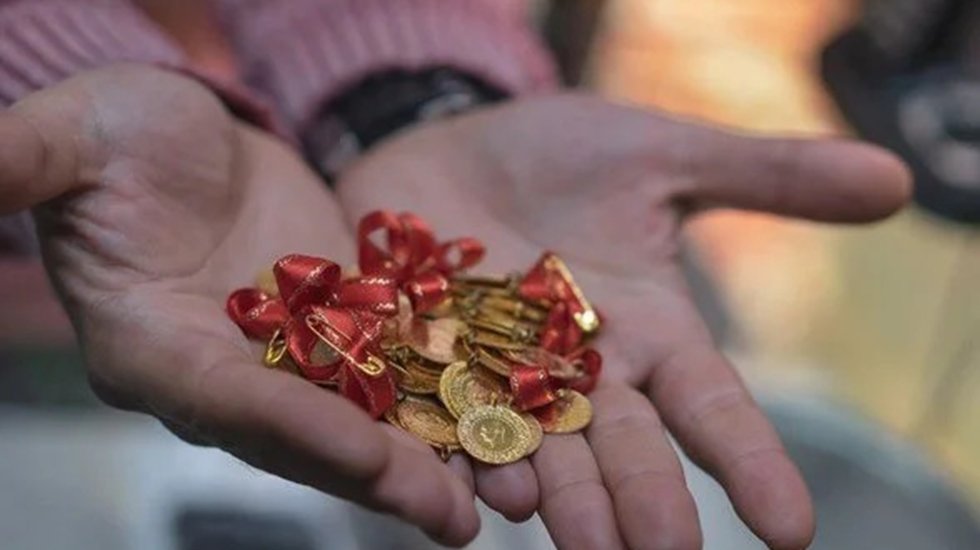 Şenol Babuşcu yastık altında denilen altınların ger&ccedil;ekte nerede olduğunu a&ccedil;ıkladı