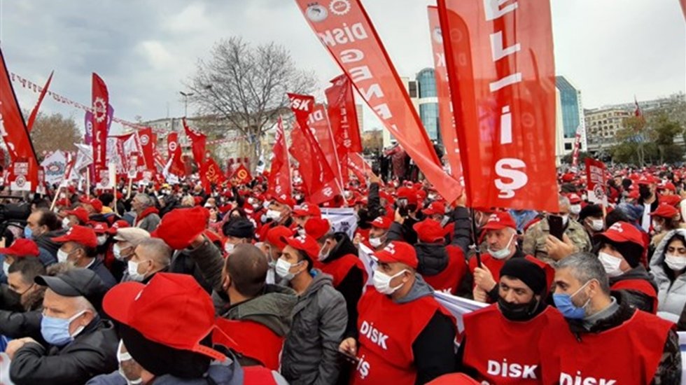 Hayat &ccedil;ok pahalı, emek &ccedil;ok ucuz. Bu b&ouml;yle gitmez!