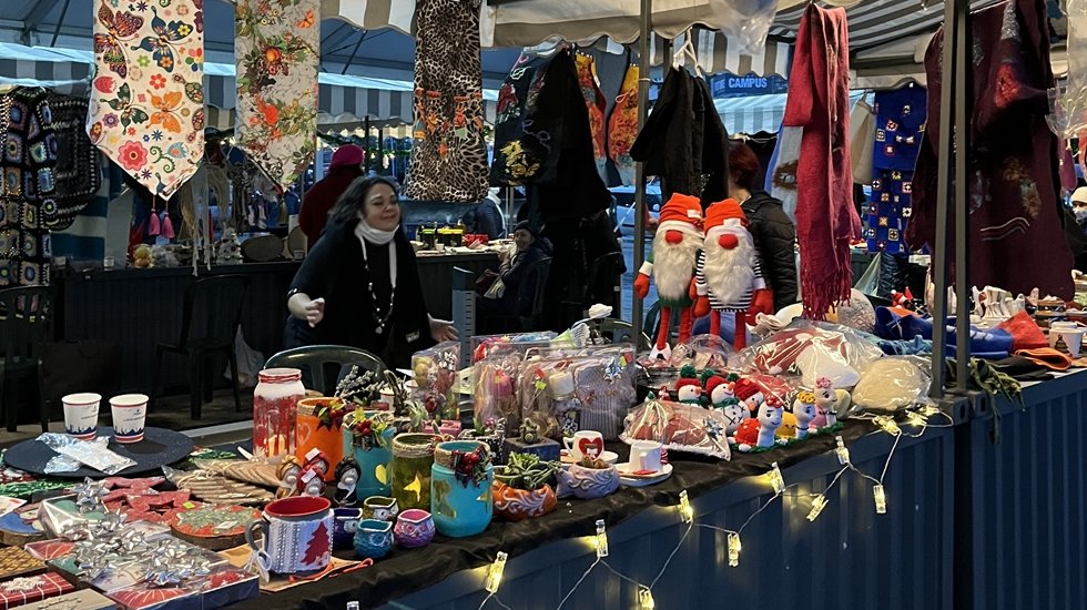 İstanbul gönüllüleri kadın emeği pazarı Beşiktaş’ta kuruldu