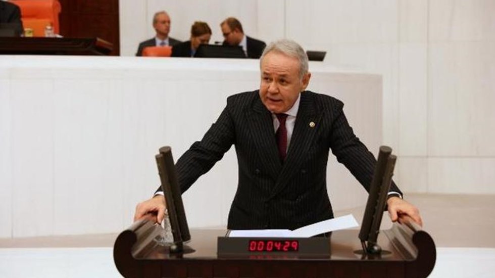 Sezgin: "Veliaht Prens bahşiş kaynağı gibi g&ouml;r&uuml;ld&uuml;, merdivenlere kadar uğurlandı"