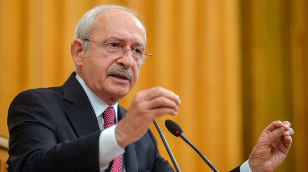 Kılı&ccedil;daroğlu&rsquo;ndan tepki: &ldquo;Hepinizin canı cehenneme! Her tarafı lağım kokusu sardı&rdquo;
