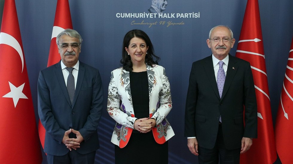 Kılı&ccedil;daroğlu, Pervin Buldan ve Mithat Sancar ile bir araya geldi