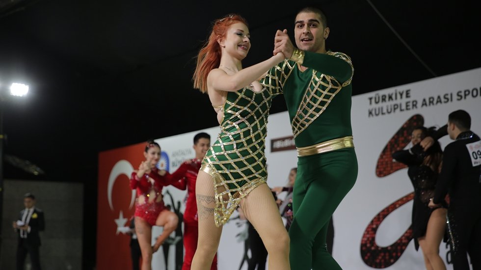 Latin r&uuml;zgarı Antalya&rsquo;da esecek