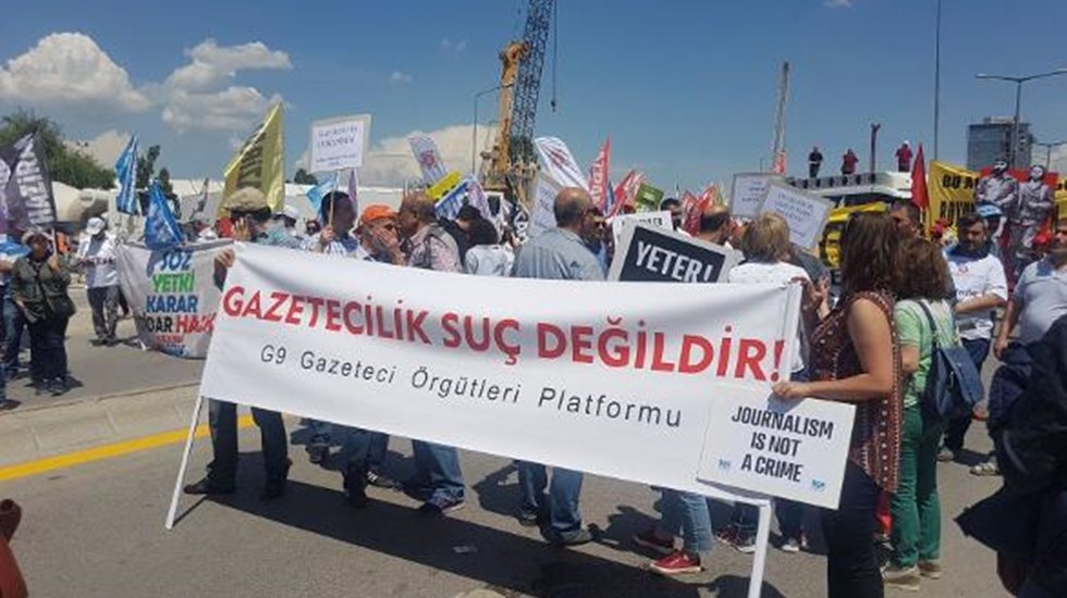 Soru&rsquo;nun değersiz olduğu yerde &lsquo;yanıt&rsquo;ın ne anlamı olur ki?