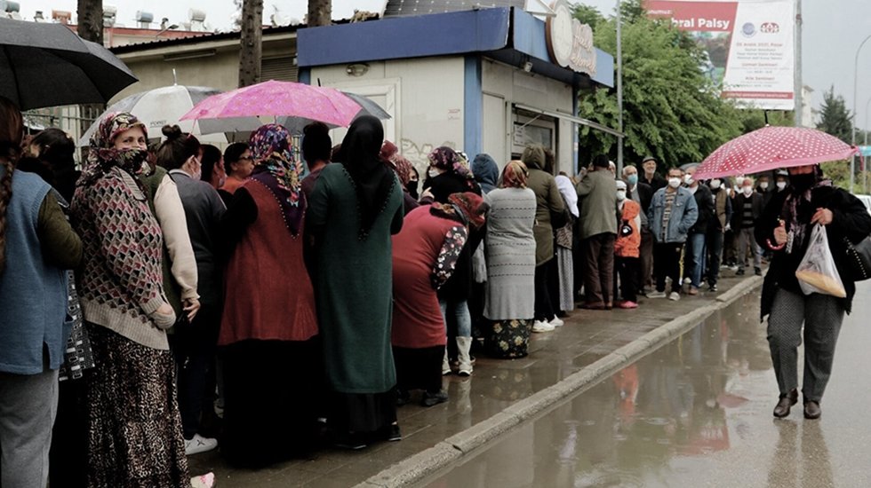 TKP: "A&ccedil;ıkladığı asgari &uuml;cretle AKP ve patronlar ge&ccedil;insin"