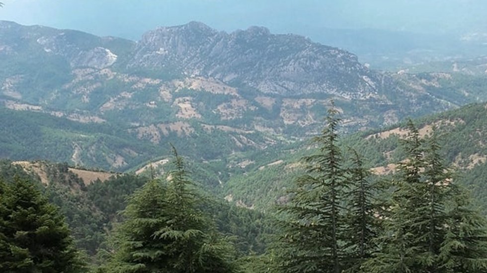 Yangın b&ouml;lgesinde mermer ocağı iddiaları