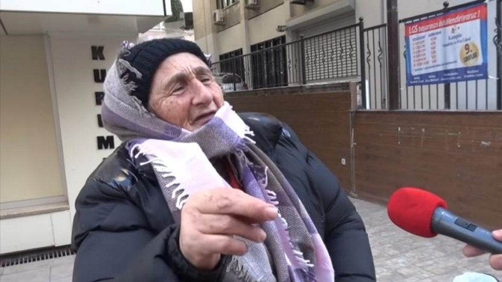 Zehra teyze: &ldquo;Beni susturuyorlar ama ben susmadım&rdquo;