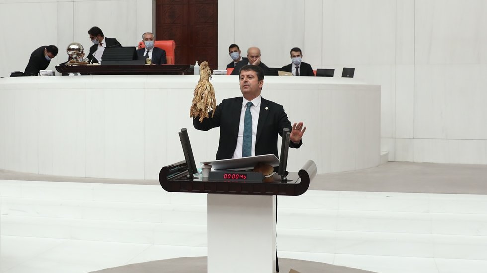 AKP t&uuml;t&uuml;nc&uuml;y&uuml; ekmeğinden etti: Hapis cezası y&uuml;r&uuml;rl&uuml;ğe girdi