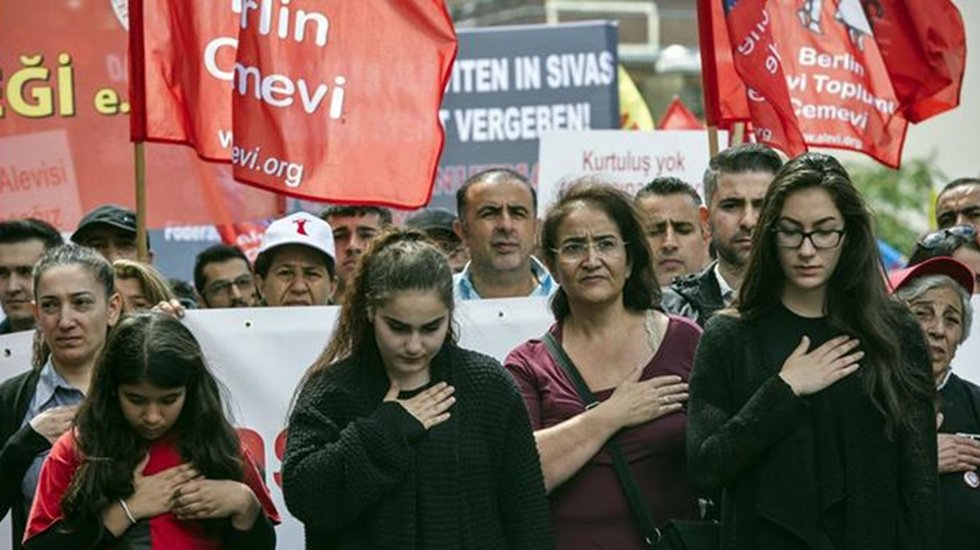 Almanya'nın Alevilere 30 milyon avro destek verdiği iddiası yalanlandı…
