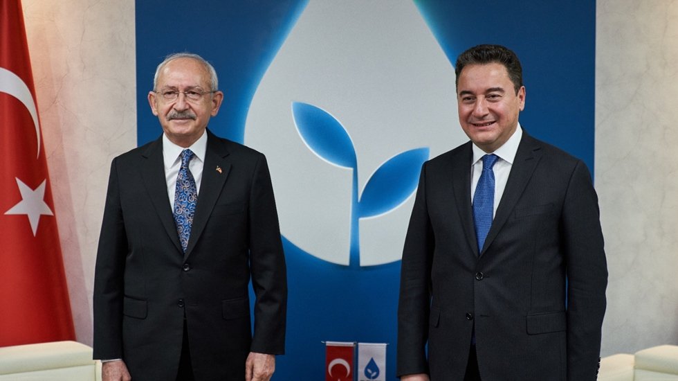 Babacan: &lsquo;En &ouml;nemli konu ge&ccedil;iş s&uuml;recinin yol haritasıdır&rsquo;