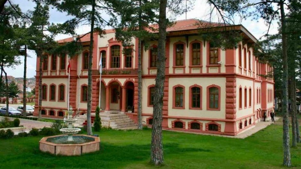 Bilecik Belediyesine ait firmanın başkanı &lsquo;r&uuml;şvet alırken su&ccedil;&uuml;st&uuml; yakalandı&rsquo;