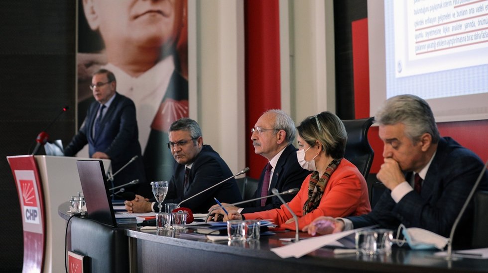 CHP&rsquo;den 38'inci Olağan Kurultay i&ccedil;in karar