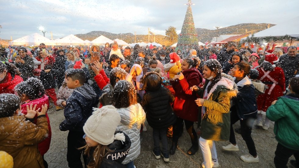 Efes Sel&ccedil;uk Belediyesi&rsquo;nden &ccedil;ocuk festivali