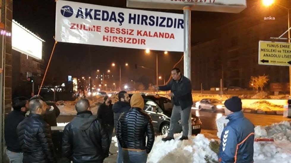 Elektrik zammını protesto eden yurttaş g&ouml;zaltına alındı