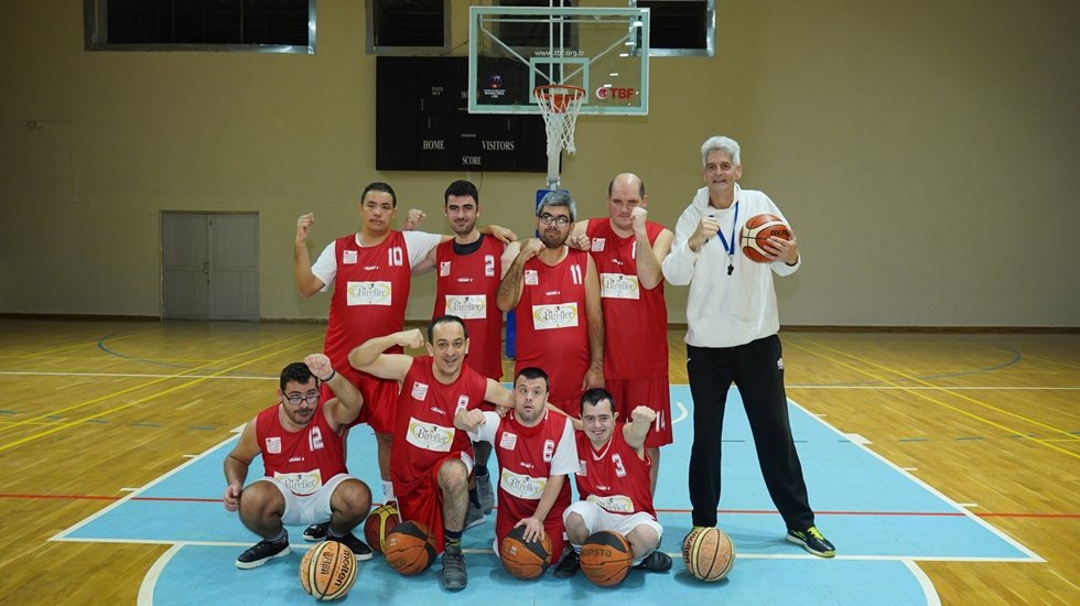 Fiziksel durumu spora elverişli olan özel çocukların hedefi büyük