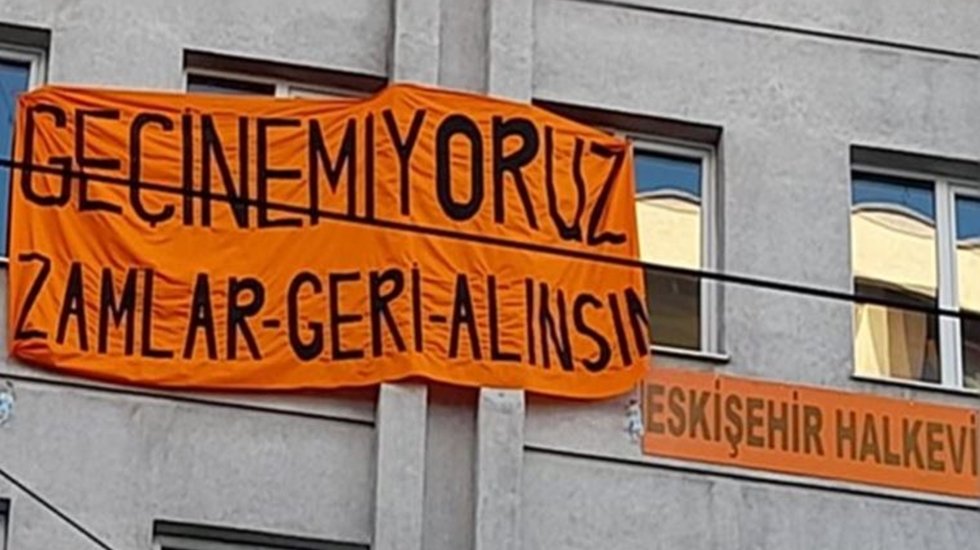 "Ge&ccedil;inemiyoruz" demekte yasakladı