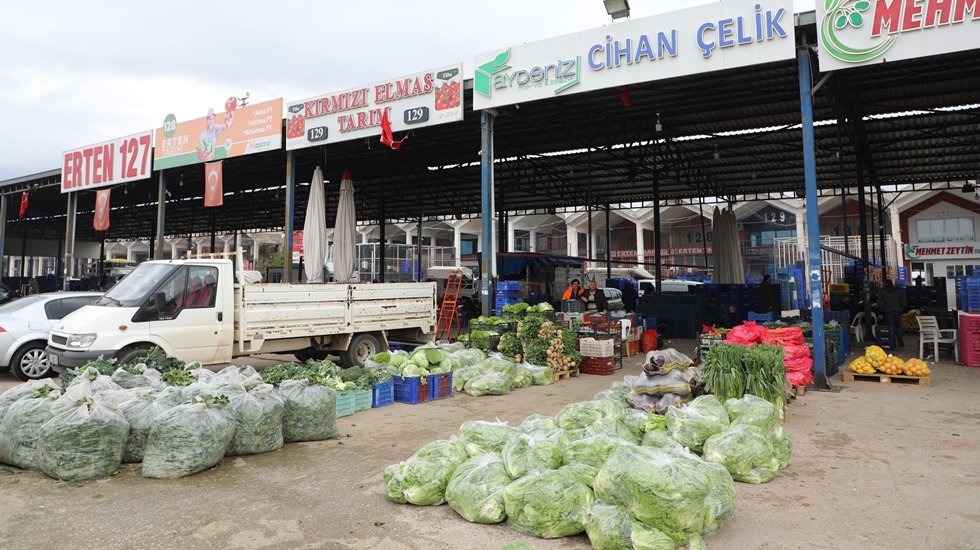 Halden anlayan Başkan hal çıkış ücretlerine artış yapmadı 